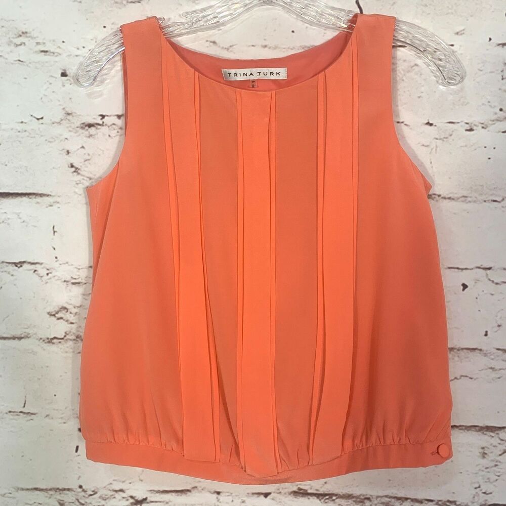 Trina Turk Coral 100% Silk Pleated Blouse Medium Vintage-Style Tank Chic Work